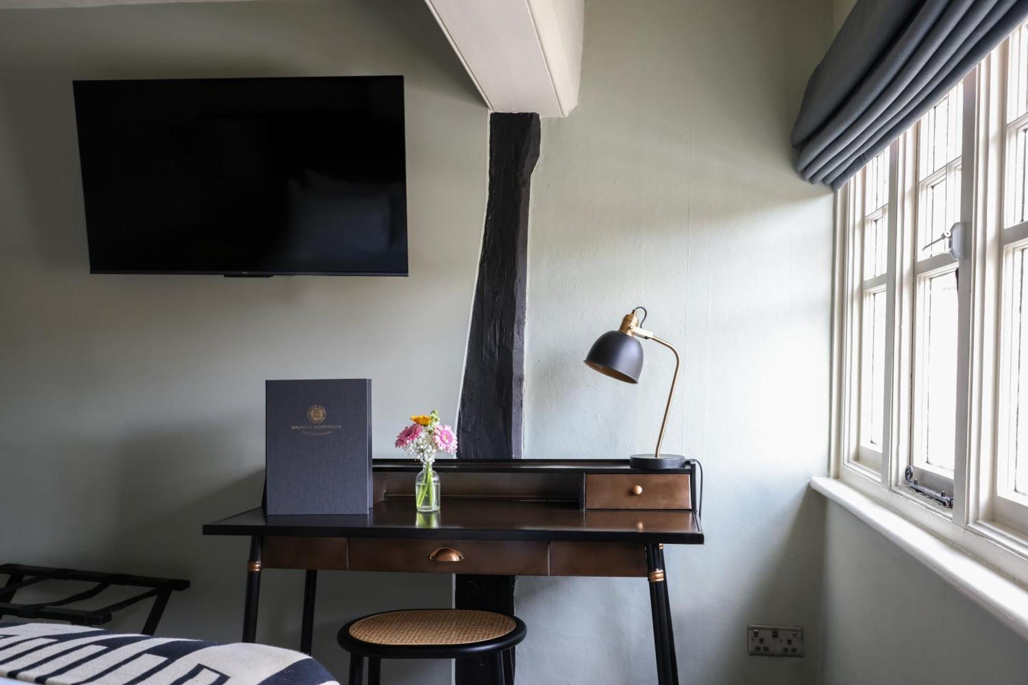 The Windmill Hotel เมดสโตน ภายนอก รูปภาพ